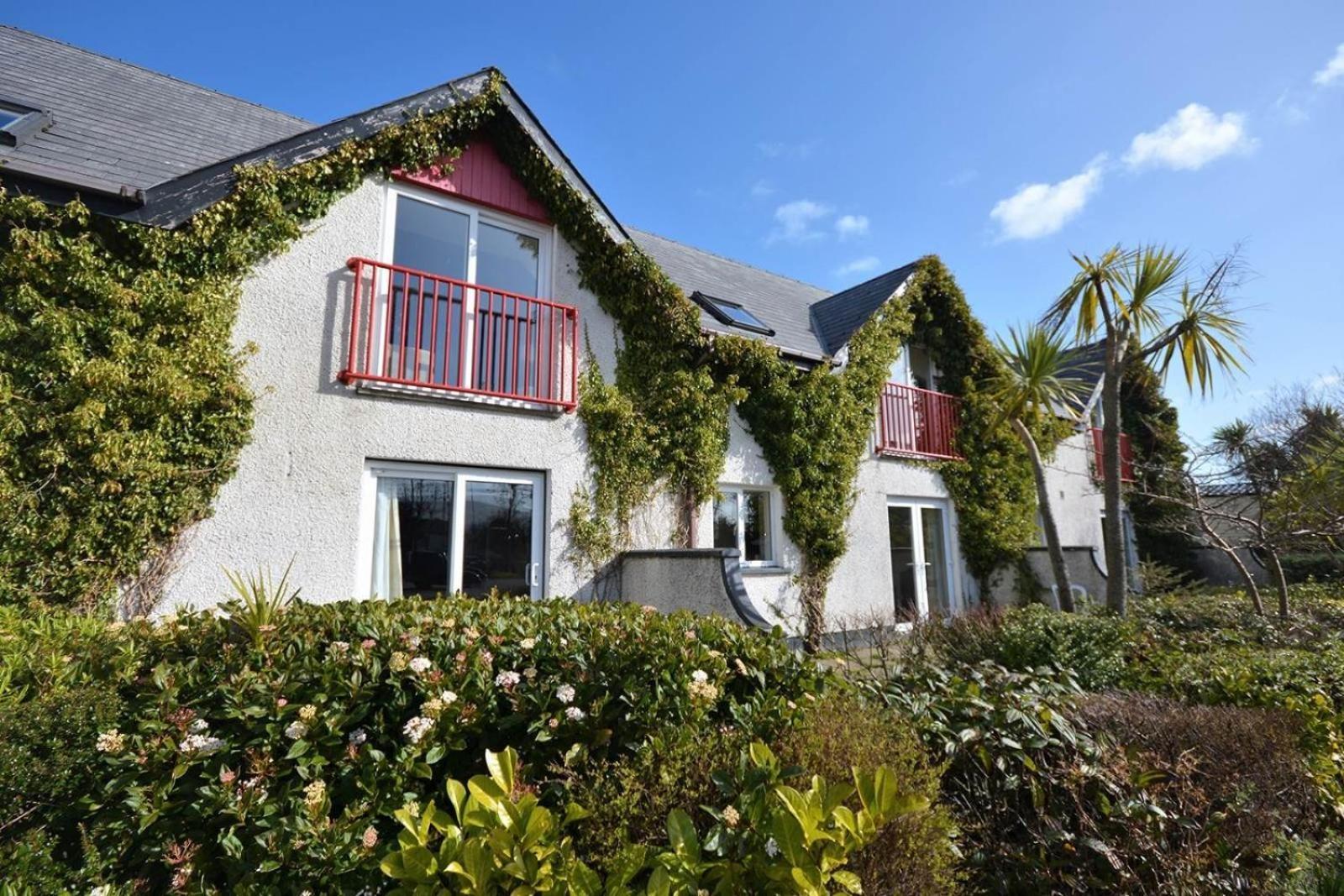 Rathlin Apartment - 2 Bedroom With Hot Tub Ballycastle Exterior photo